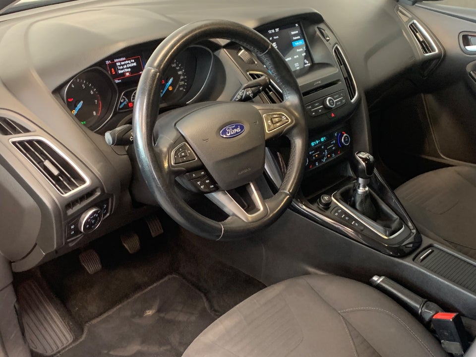 Ford Focus 1,0 SCTi 125 Business stc. 5d