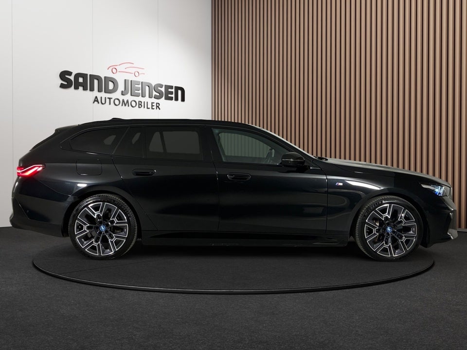 BMW i5 eDrive40 Touring M-Sport 5d
