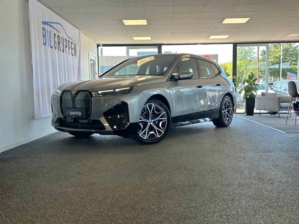 BMW iX xDrive40 Sport 5d