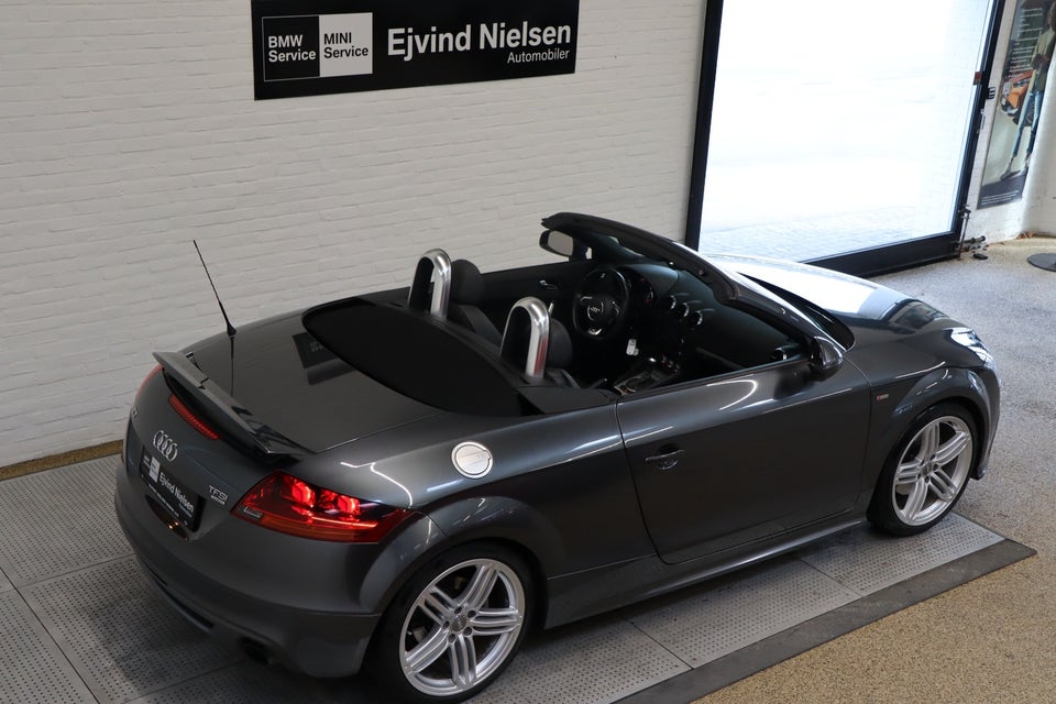 Audi TT 2,0 TFSi 211 Roadster quattro S-tr. 2d