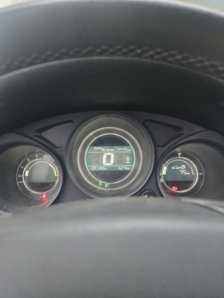 Citroën C4 1,6 BlueHDi 100 Feel 5d