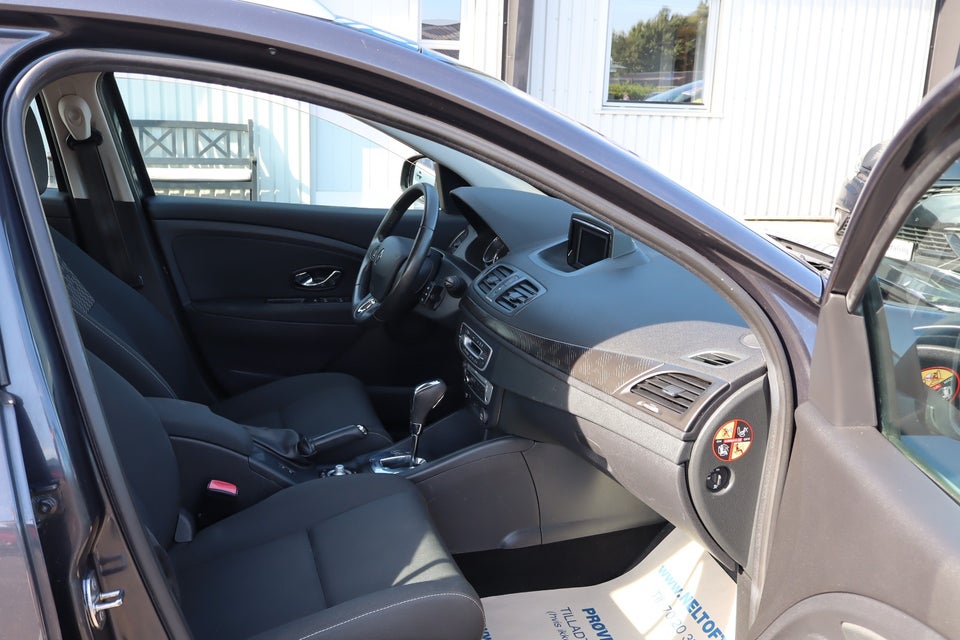 Renault Megane III 1,5 dCi 110 Expression Sport Tourer aut. 5d