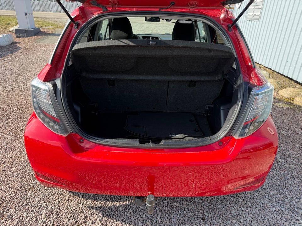 Toyota Yaris 1,3 VVT-i T2 Style 5d