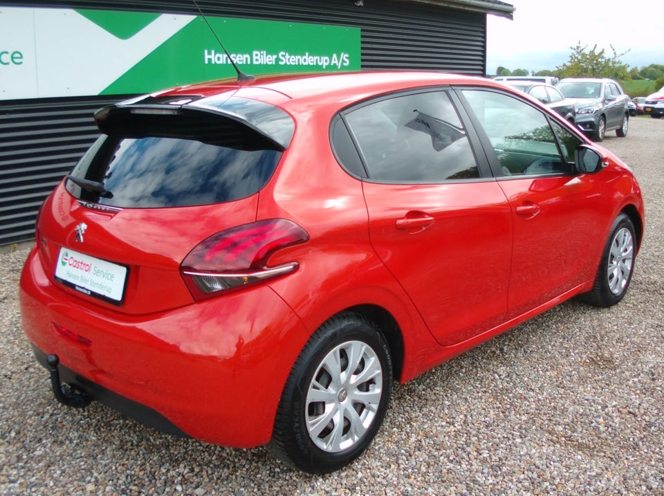 Peugeot 208 1,2 VTi 82 Strike 5d