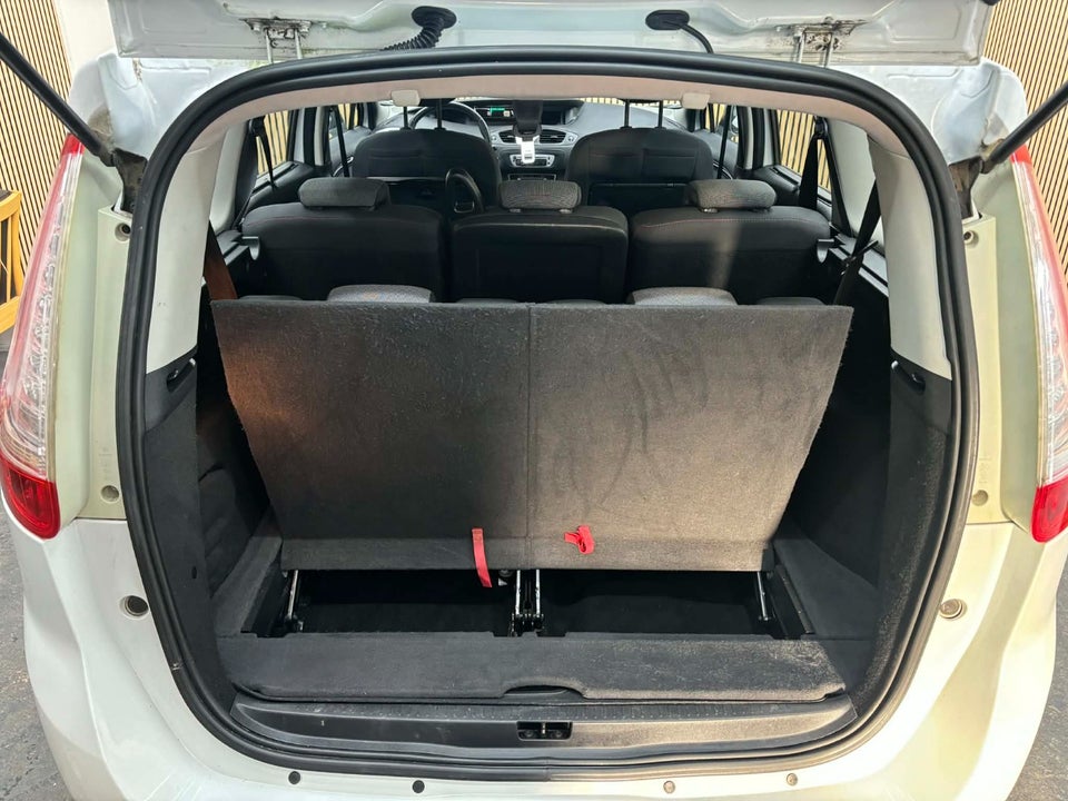 Renault Grand Scenic III 1,5 dCi 110 Dynamique 5d