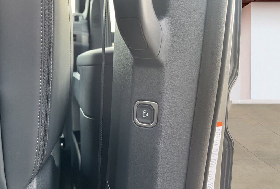 Kia PV5 71 Long Range Upgrade 5d
