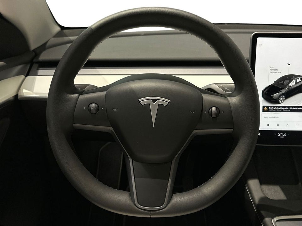 Tesla Model Y Long Range AWD 5d