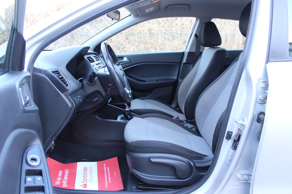 Hyundai i20 1,4 CRDi 90 Trend 5d