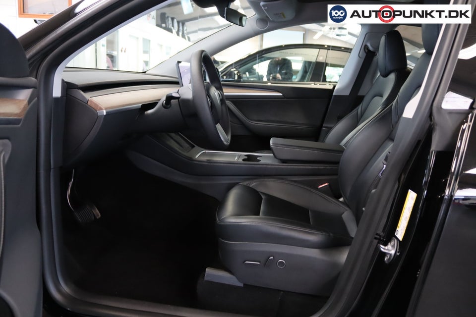 Tesla Model Y Long Range RWD 5d