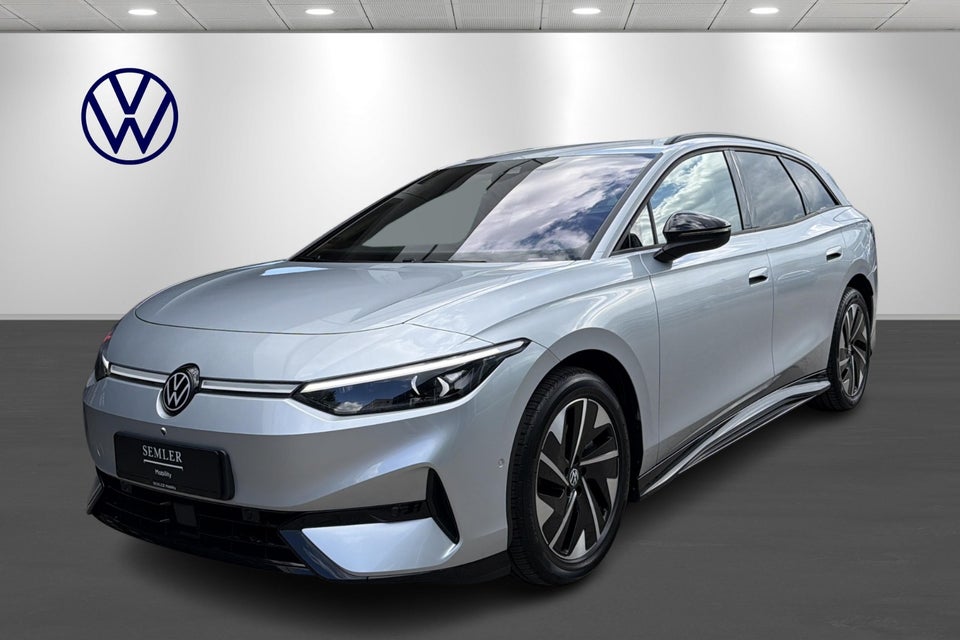 VW ID.7 77 Style+ Tourer 5d
