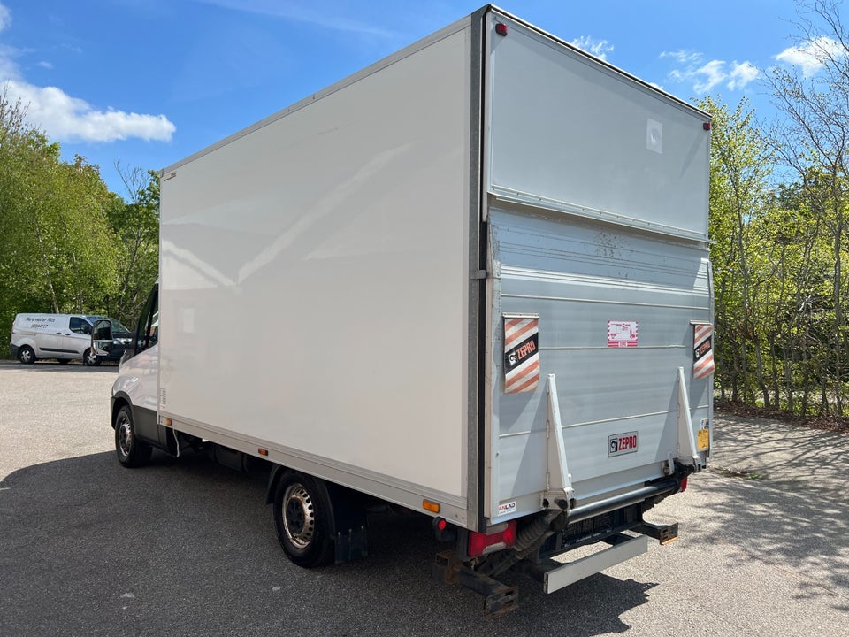 Iveco Daily 2,3 35S13 Alukasse m/lift 2d