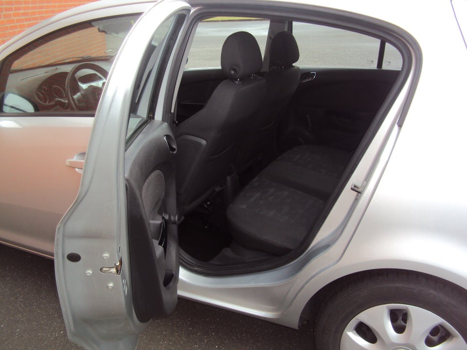 Opel Corsa 1,2 16V Cool 5d