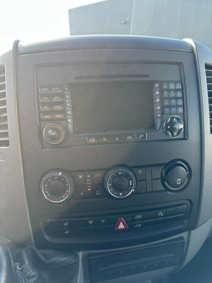 Mercedes Sprinter 318 3,0 CDi R3 Kassevogn 5d