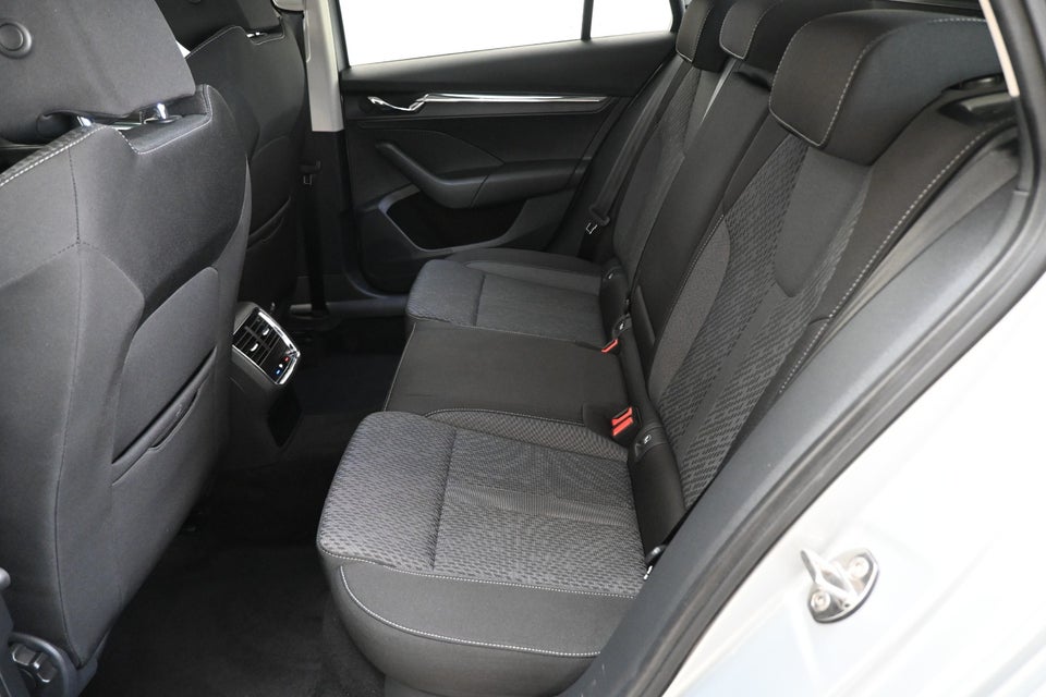 Skoda Octavia 1,5 eTSi 150 Business Executive Combi DSG 5d