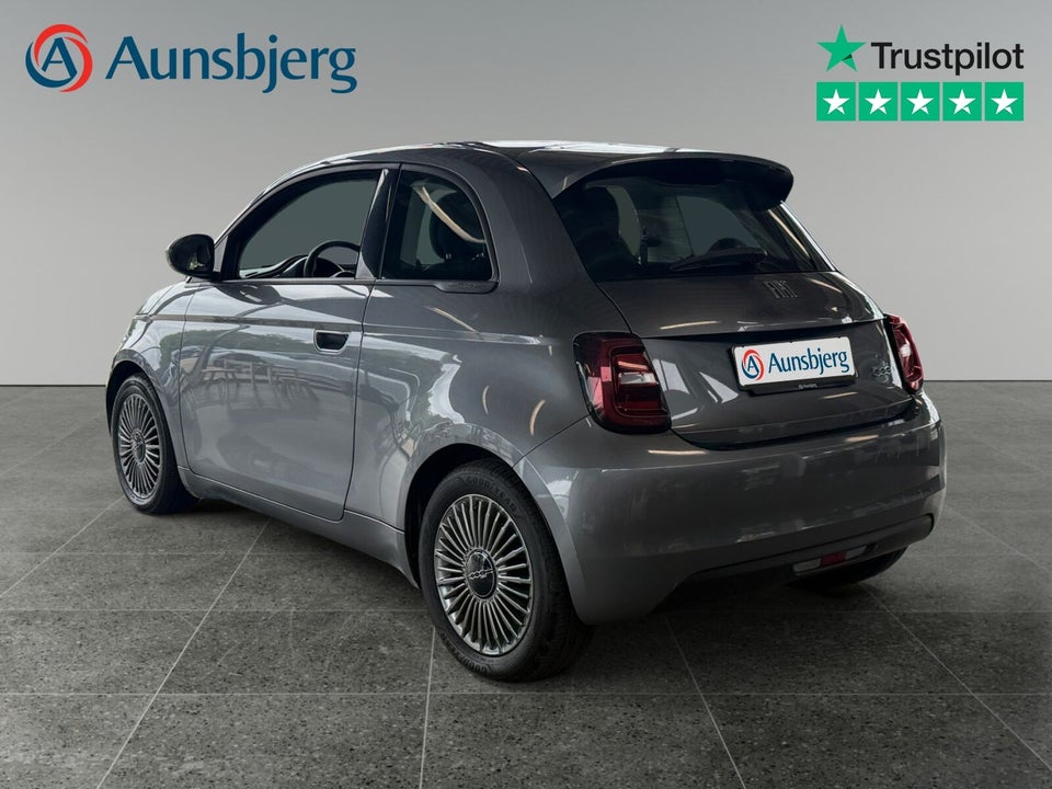 Fiat 500e 42 Icon 3d