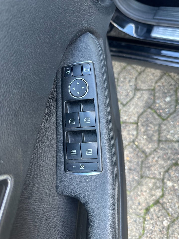 Mercedes E200 2,2 CDi Avantgarde stc. aut. BE 5d