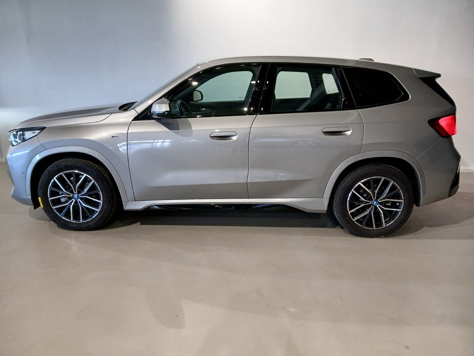BMW iX1 eDrive20 Fully Charged M-Sport 5d
