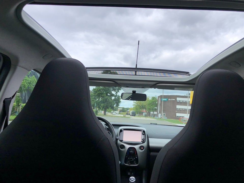 Toyota Aygo 1,0 VVT-i x-sky 5d
