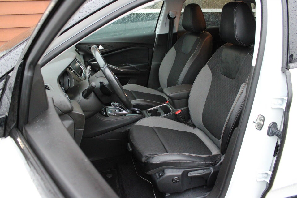 Opel Grandland X 1,6 Hybrid4 Ultimate aut. 5d