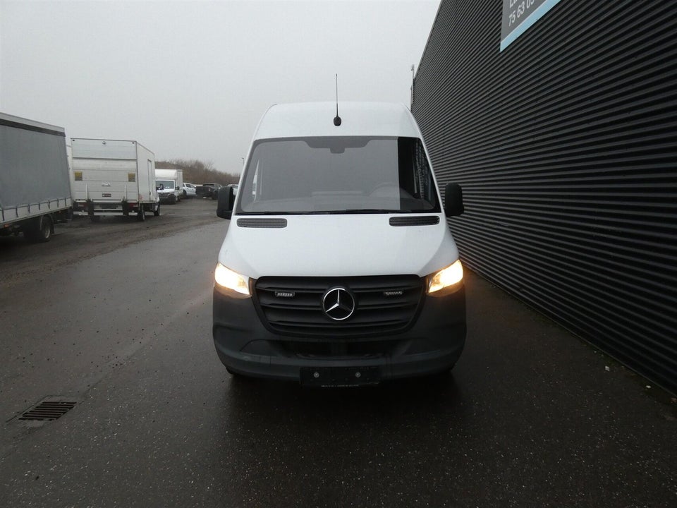 Mercedes Sprinter 317 2,0 CDi A2 Kassevogn aut. RWD