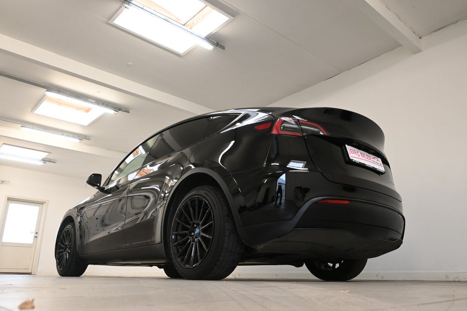 Tesla Model Y Long Range AWD 5d