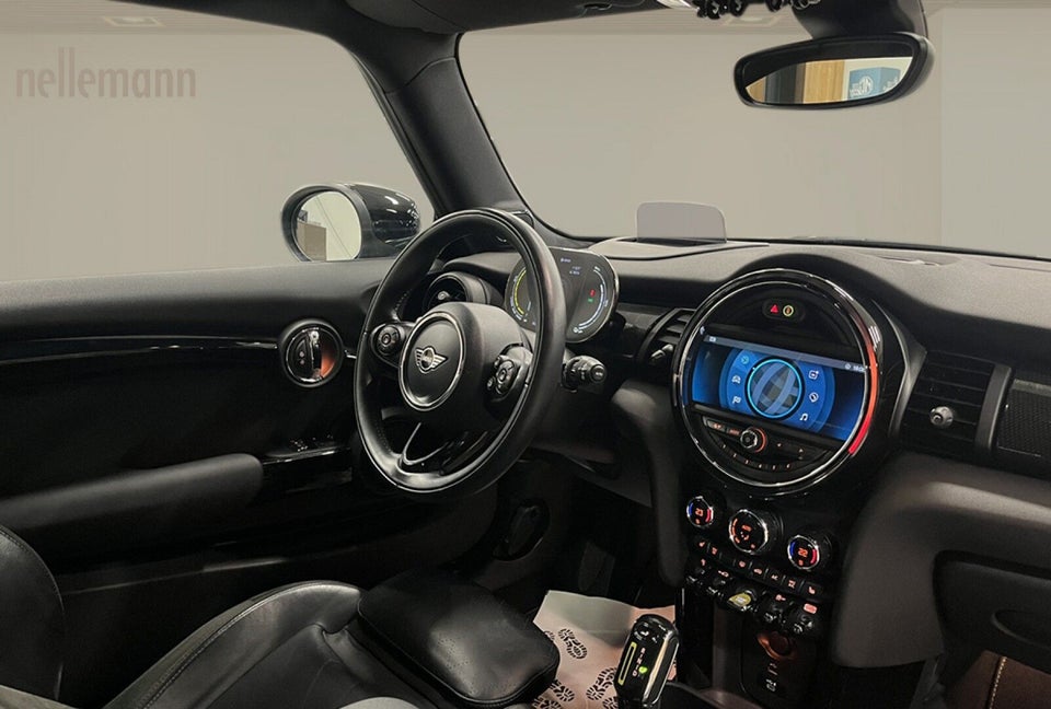 MINI Cooper SE Experience 3d
