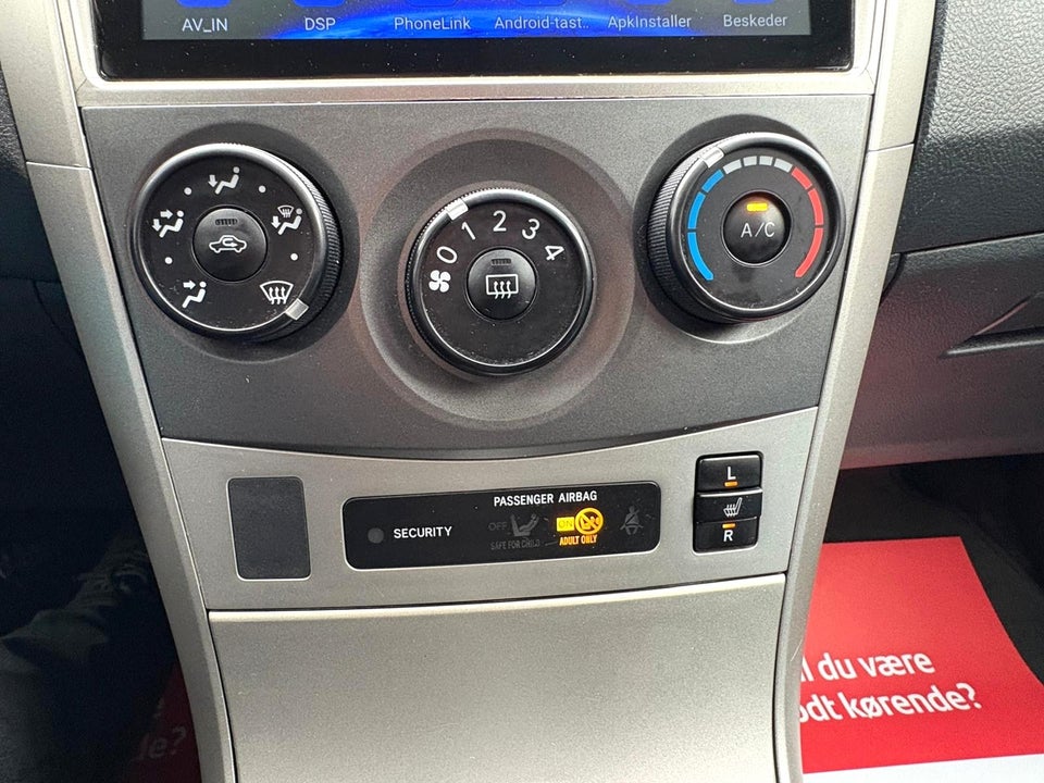 Toyota Corolla 1,6 Luna 4d