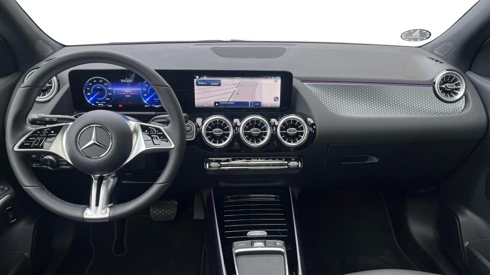 Mercedes EQA300 Progressive 4Matic 5d