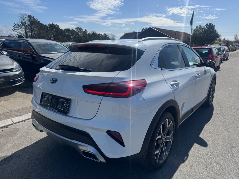 Kia XCeed 1,6 PHEV Upgrade DCT 5d