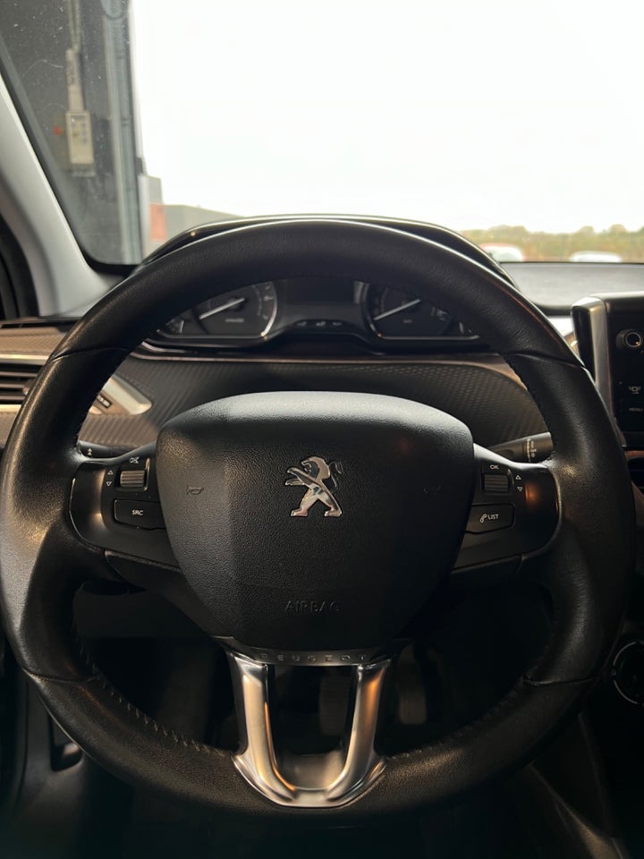 Peugeot 2008 1,2 VTi 82 Active 5d