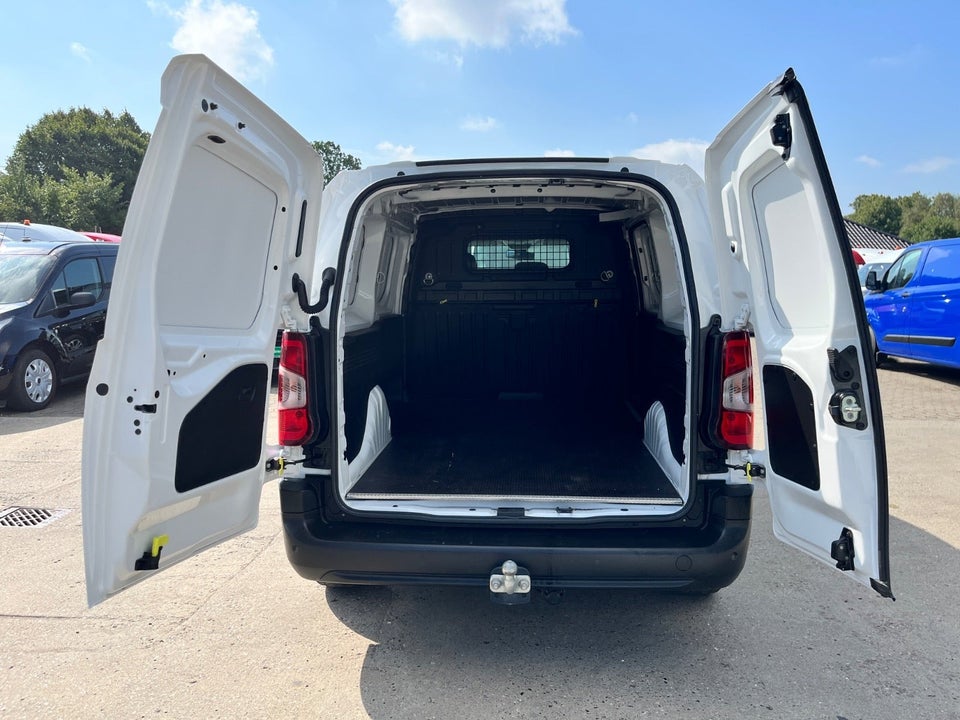 Peugeot Partner 1,5 BlueHDi 130 L2V2 Plus EAT8 Van