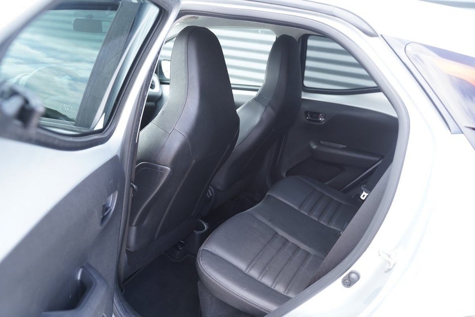 Toyota Aygo 1,0 VVT-i x-pose 5d