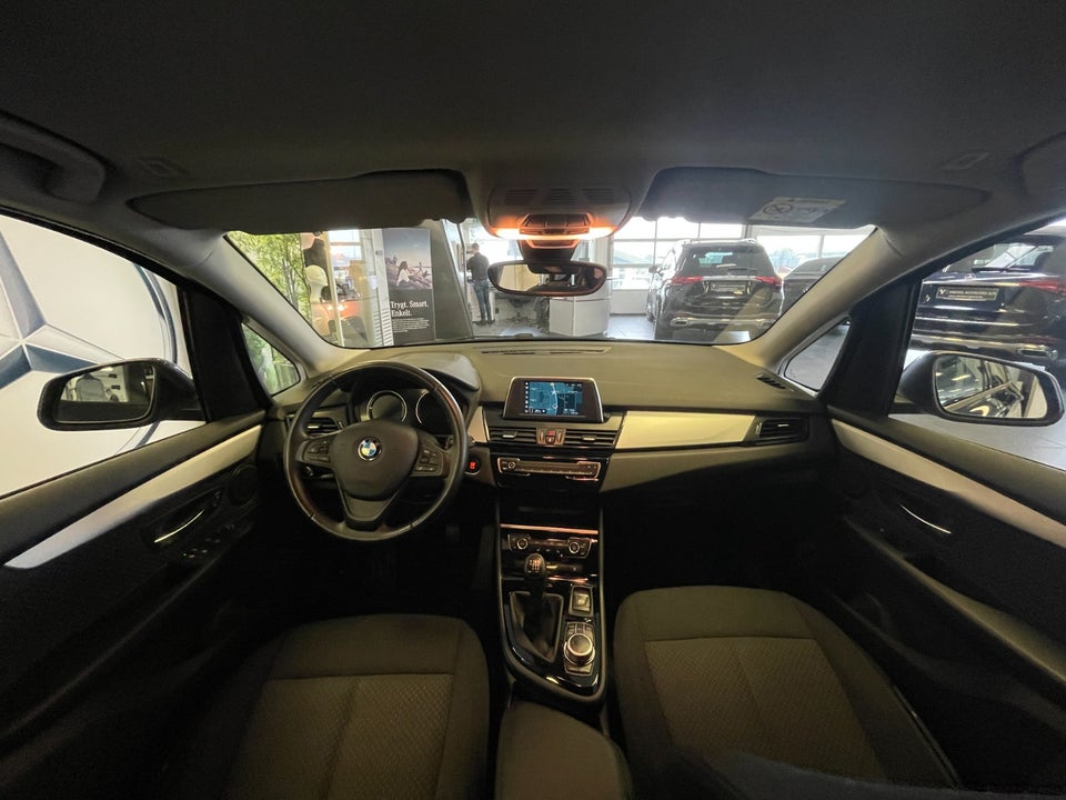 BMW 218d 2,0 Active Tourer Advantage 5d