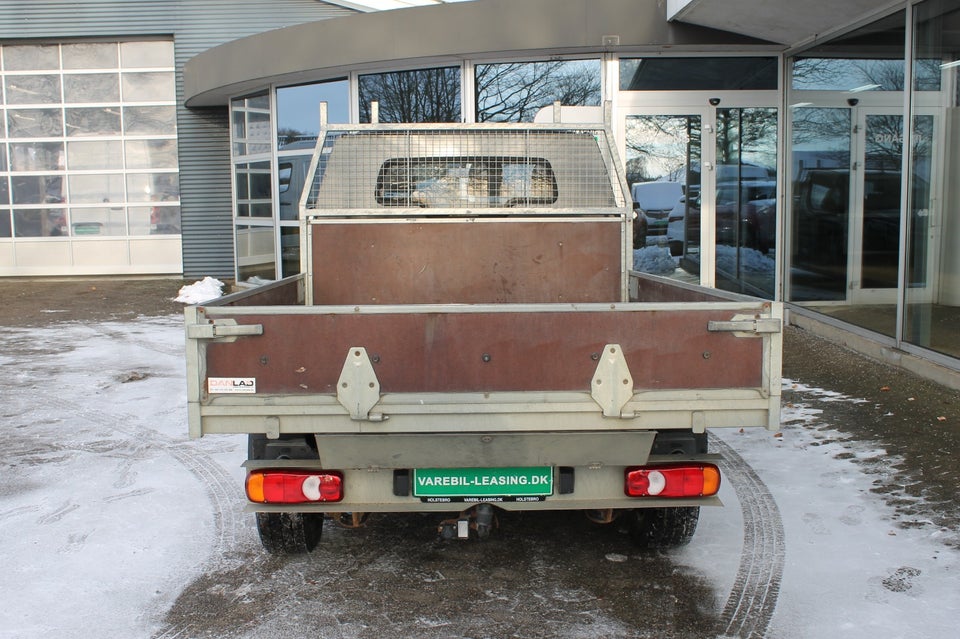 Toyota ProAce 2,0 D 120 Medium Base++ Chassis 2d