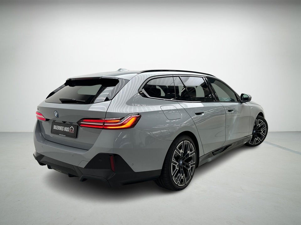 BMW i5 eDrive40 Touring M-Sport 5d
