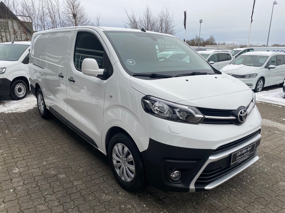 Toyota ProAce 2,0 D 122 Long Comfort Master aut. 6d