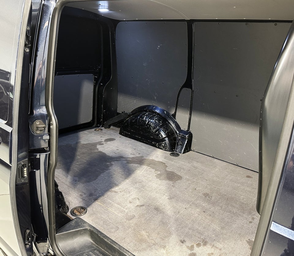 VW Transporter 2,0 TDi 150 Kassevogn DSG kort
