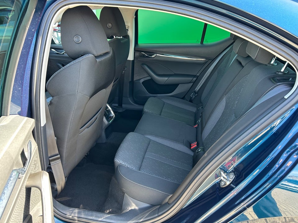 Skoda Octavia 2,0 TDi 150 Business Executive DSG 5d