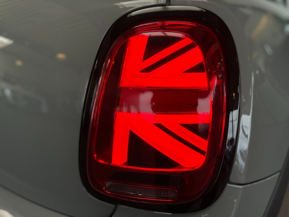 MINI Cooper SE Yours Trim 3d