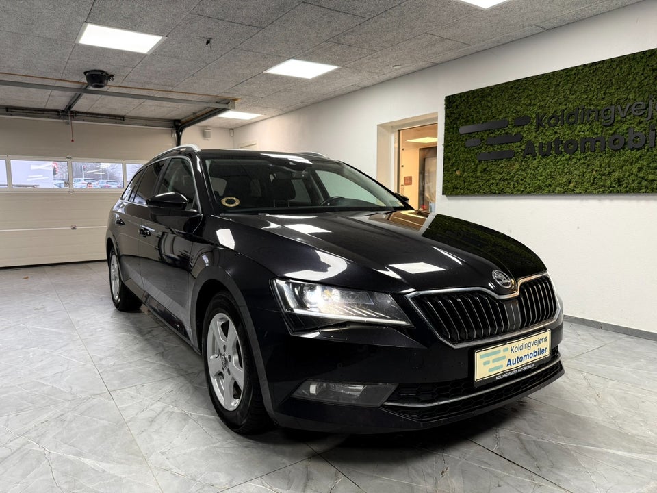Skoda Superb 2,0 TDi 150 Ambition Combi 5d