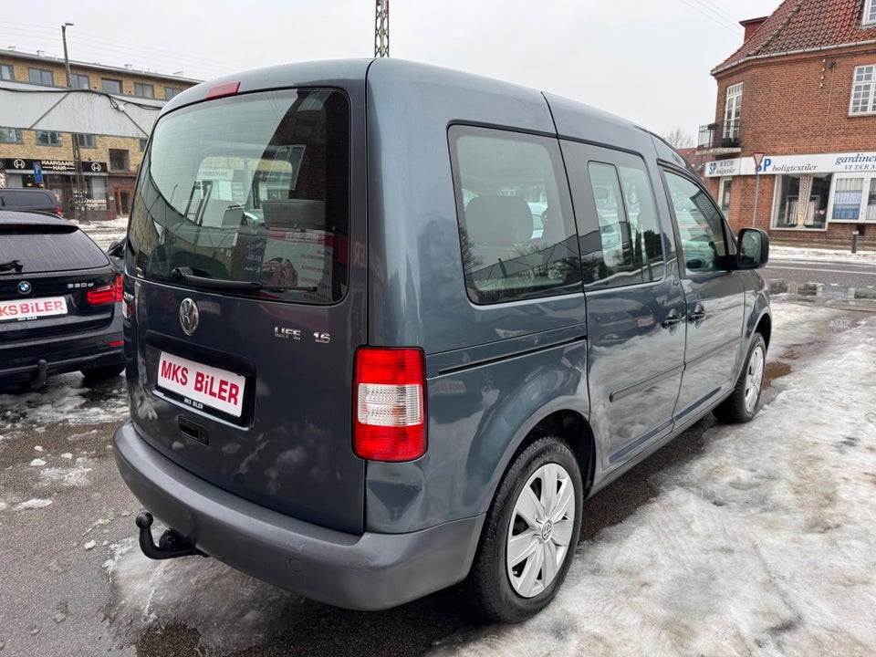 VW Caddy 1,6 Life 7prs 5d