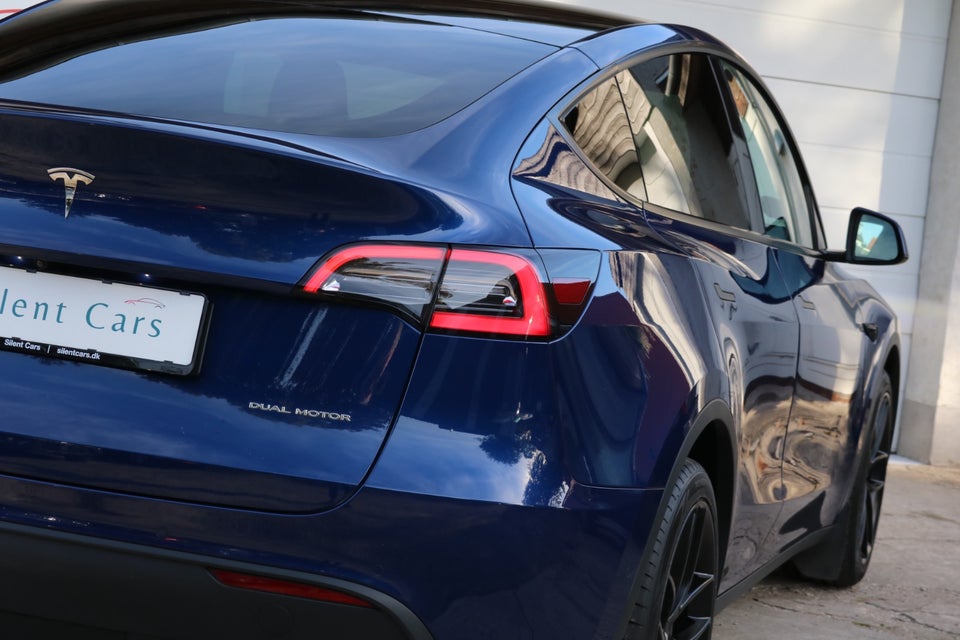 Tesla Model Y Long Range AWD 5d