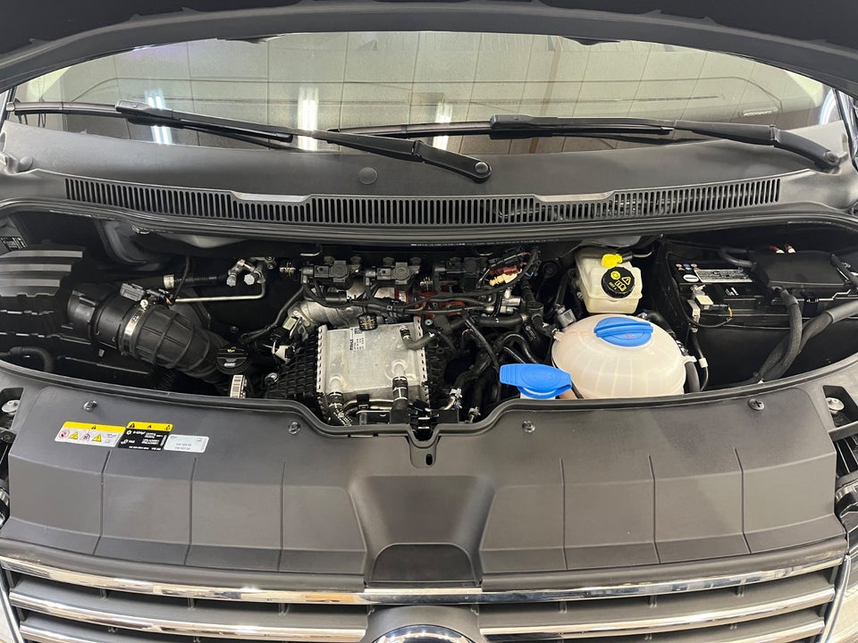 VW Multivan 2,0 TDi 199 Comfortline DSG kort