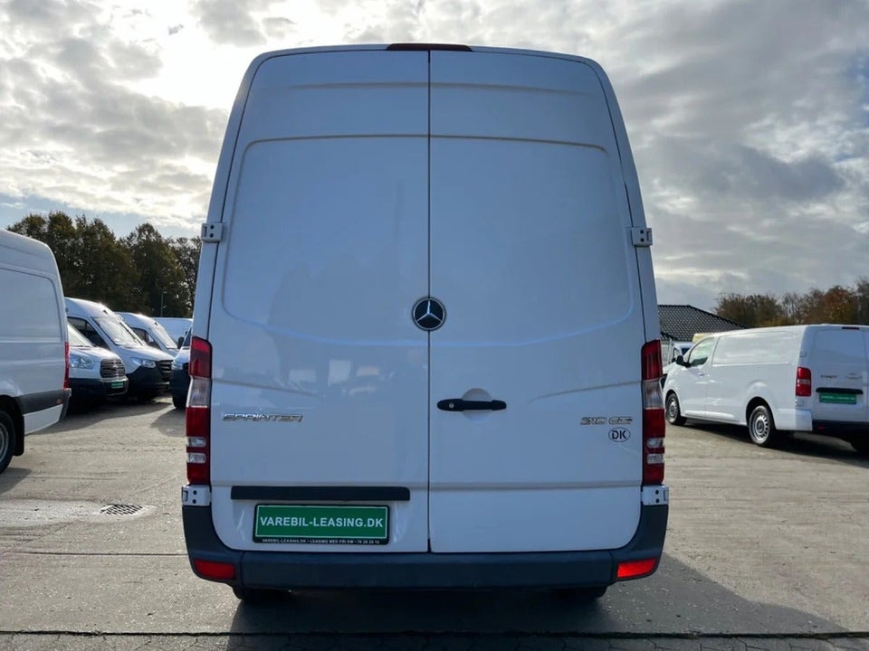 Mercedes Sprinter 216 2,2 CDi R2 Kassevogn 5d