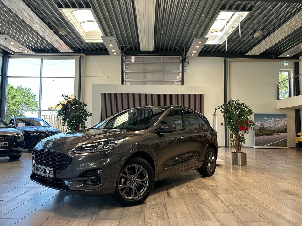 Ford Kuga 2,5 PHEV ST-Line X CVT 5d