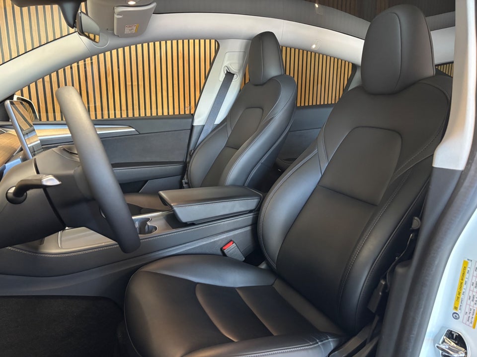 Tesla Model Y RWD 5d