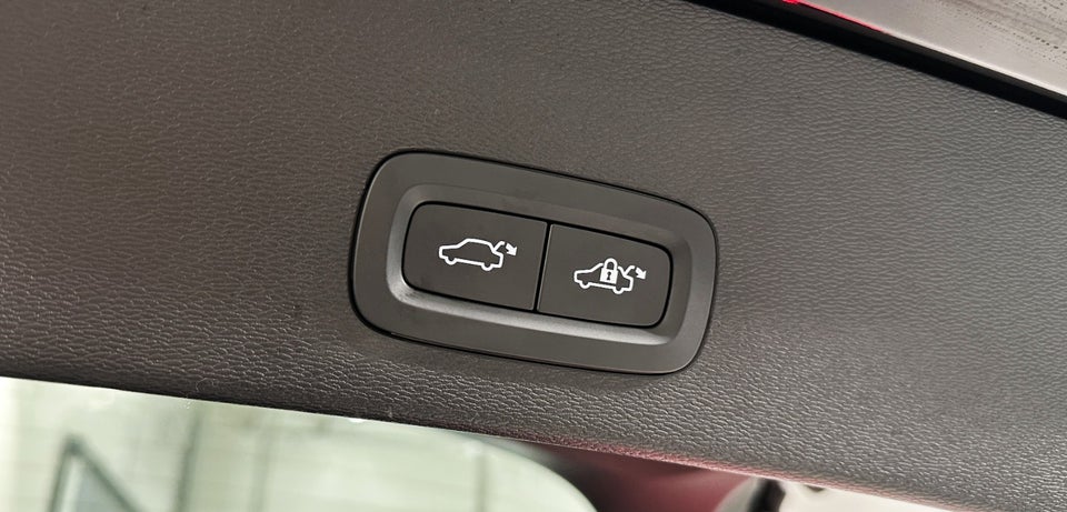 Volvo EC40 Extended Range Black Edition Ultra 5d