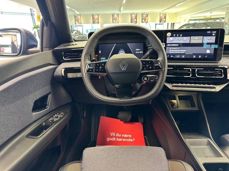 Renault 5 E-Tech 52 Techno 5d