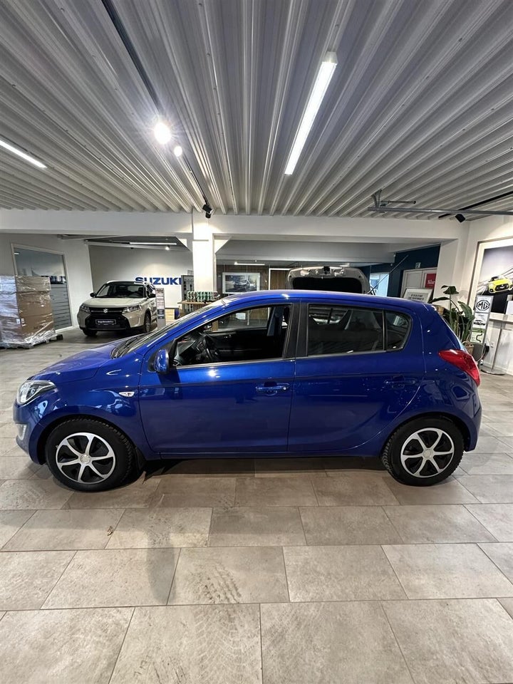 Hyundai i20 1,25 Comfort 5d