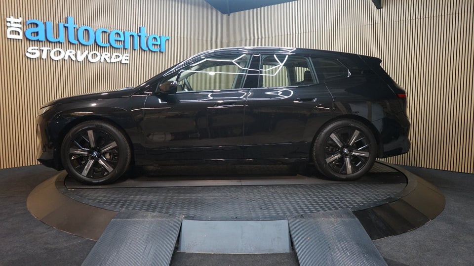 BMW iX xDrive45 5d